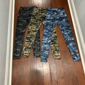Nike camo leggings